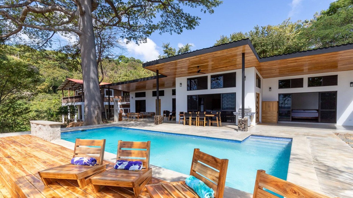 San Juan del Sur House | Modern Jungle Retreat - Great Surf, AC, Hot Water