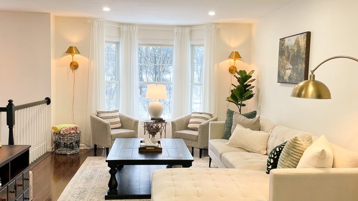 Bowmansdale House | Modern Kid-Friendly Stay, Conveniently Located near MessiahU & Harrisburg