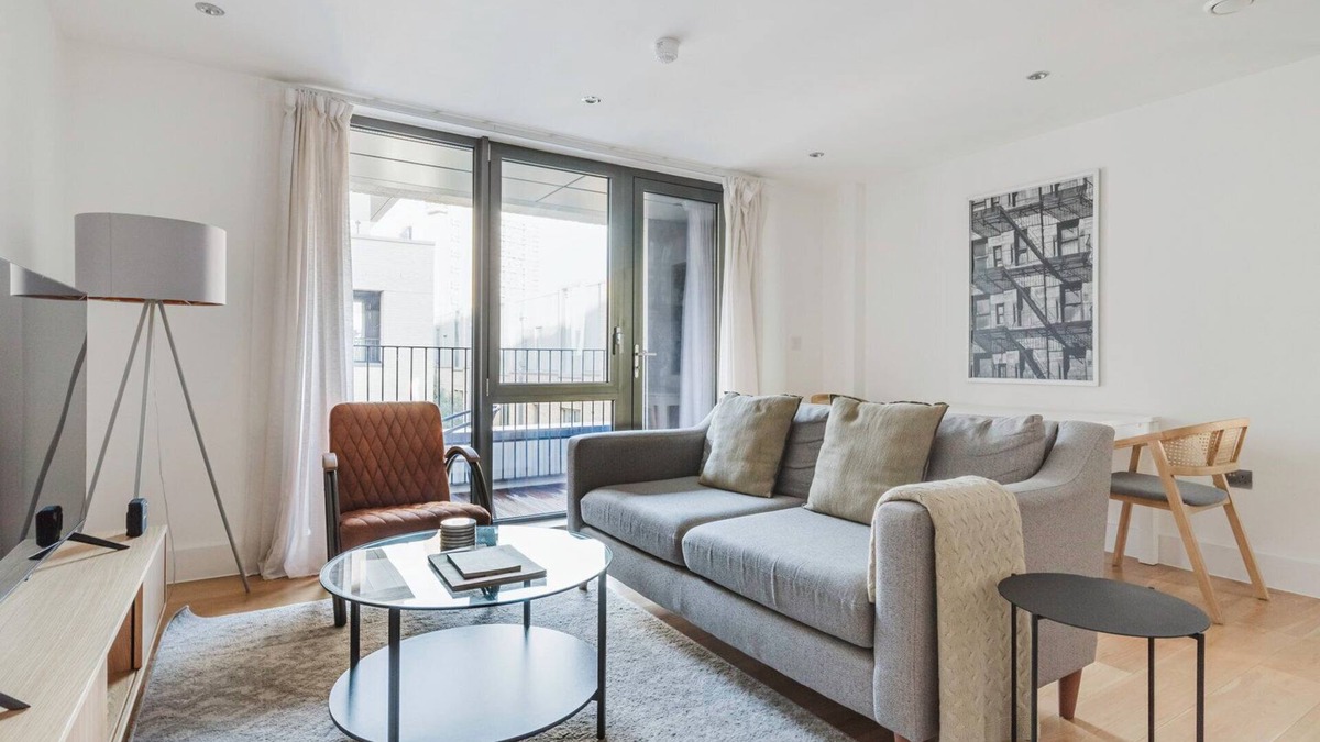 Golborne Apartment | Modern Ladbroke Grove 2BR, Furnished, Decorated & Ready, by Blueground