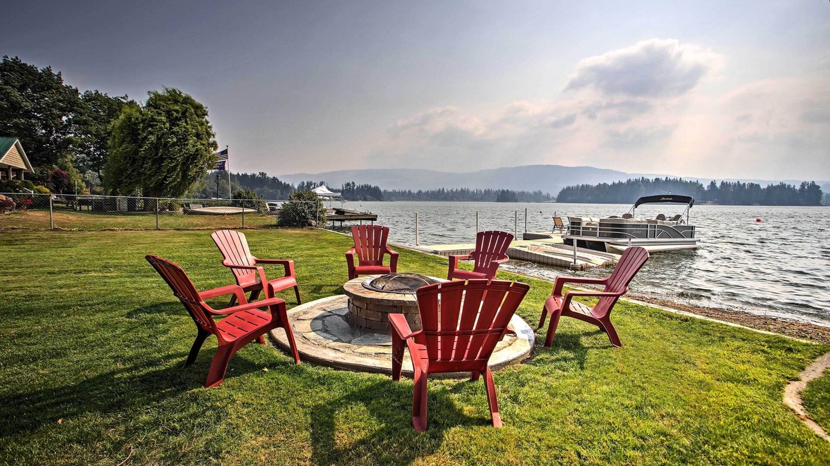 McKenna House | Modern Lake Lawrence Retreat w/a Deck & Dock!