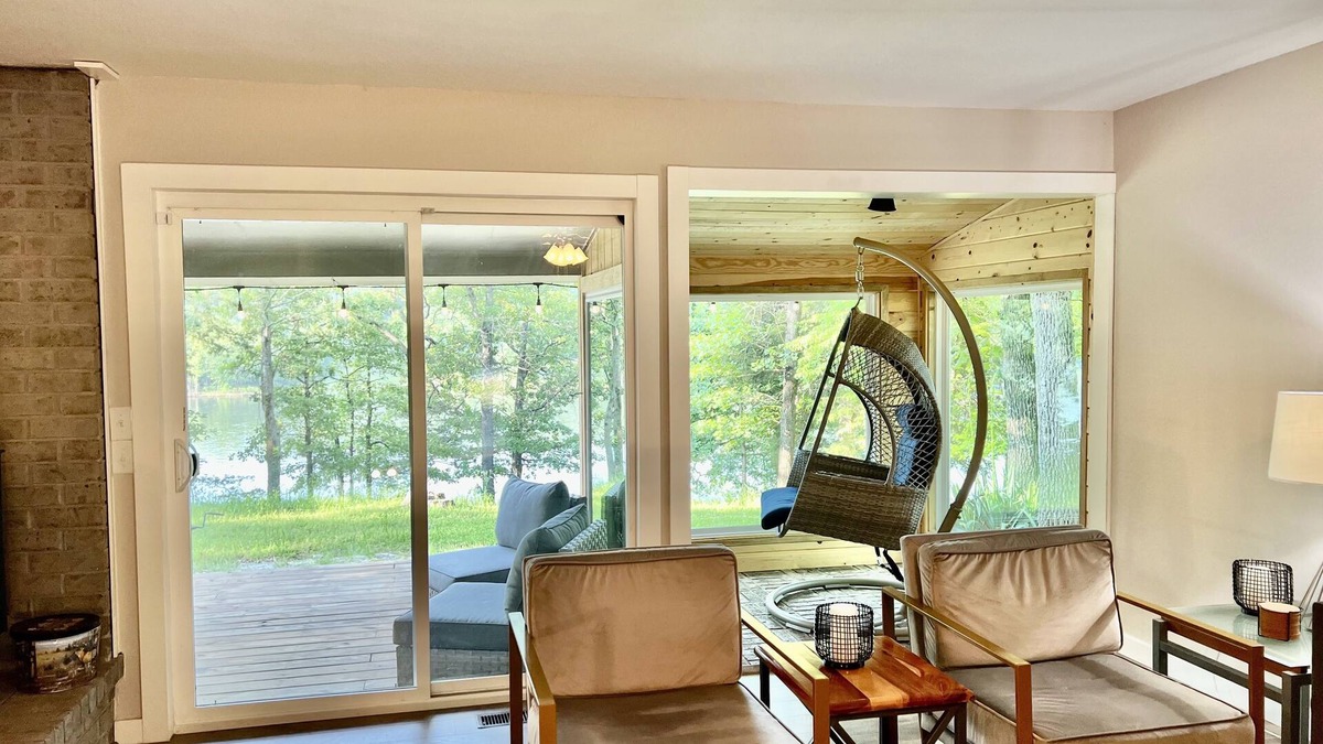 Shell Knob Cabin | Modern lakefront home, Amazing View w/Nearby Boat Launch
