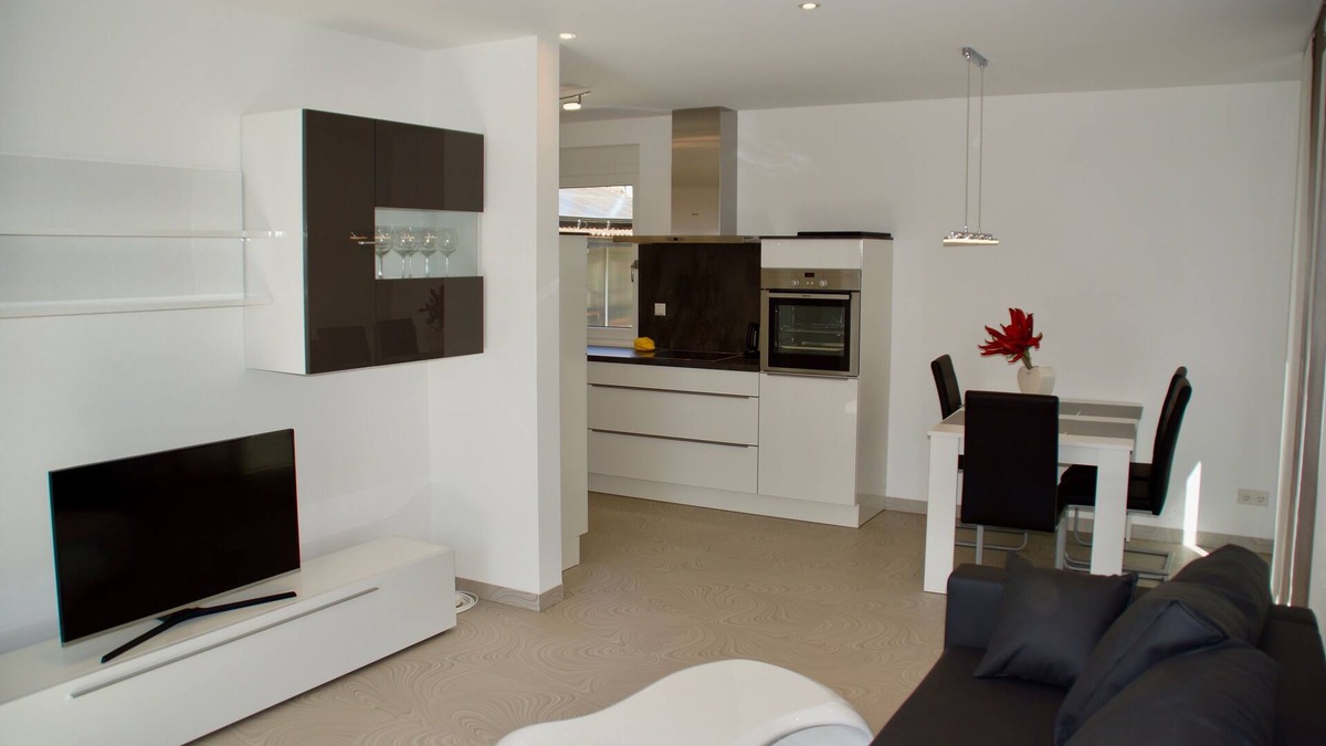 Offenburg Apartment | Modern living in Offenburg (EuropaPark, Strasbourg, Baden-Baden, Schwarzwald)