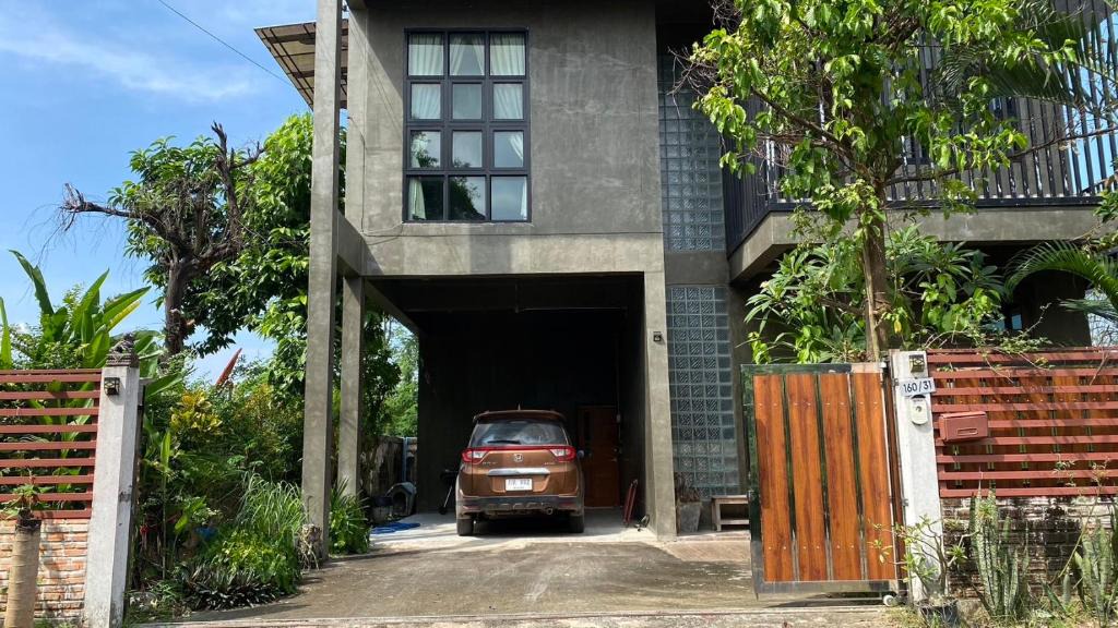 Nakhon Phanom House | Modern Loft Style