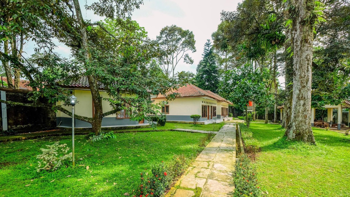 Pancawati Apartment | Modern Look Studio At Graha Wishnu Guest House