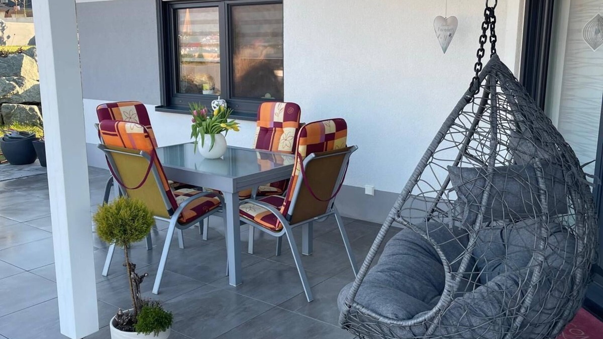 Floh House | Modern & lovingly furnished vacation home Marina in the Thuringian Forest region