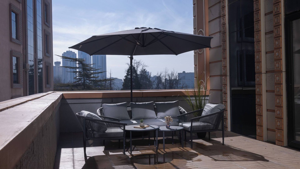 Dushanbe Apartment | Modern Luxe Retreat: City-Centre Living with Stunning Panoramic Deck Views