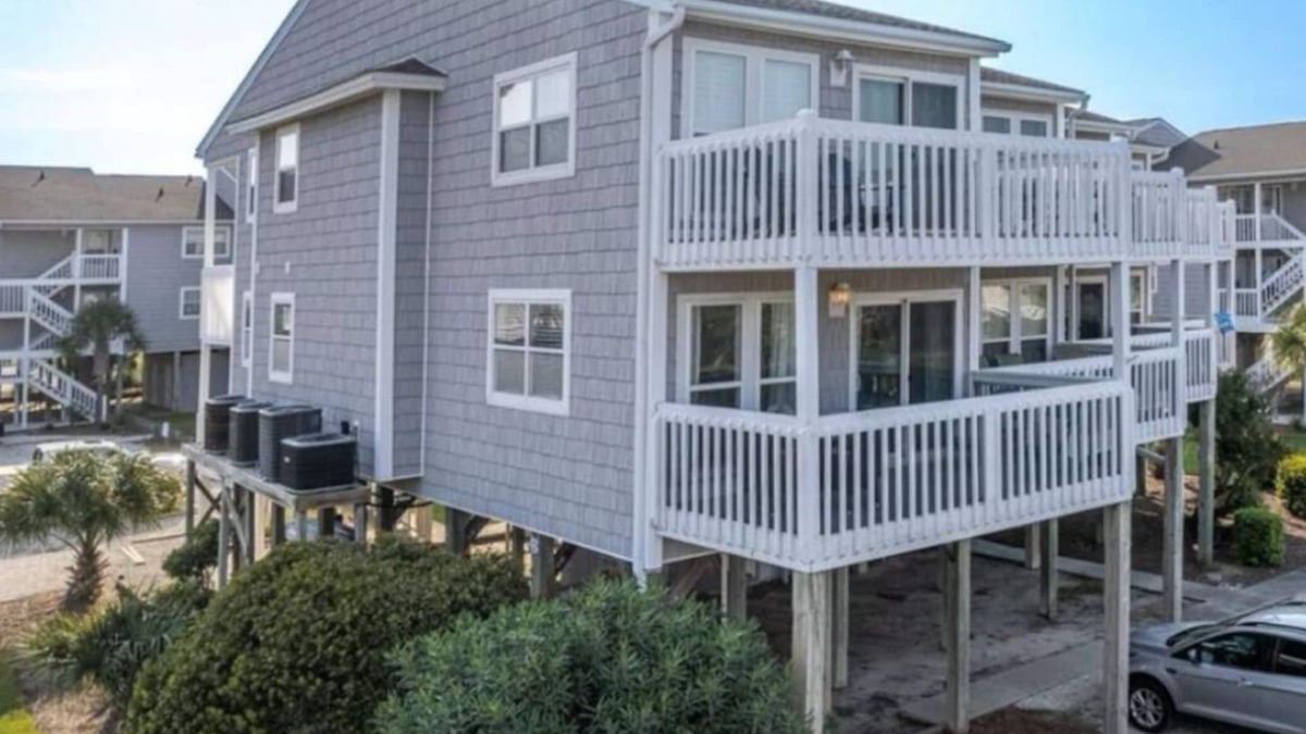 Ash Condo | Modern, luxurious 1-bedroom condo in stunning Ocean Isle Beach