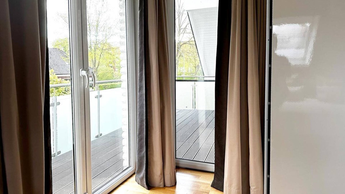 Pinneberg House | Modern, luxurious house, garden, balcony, 3 bedrooms, office, Pinneberg Hamburg