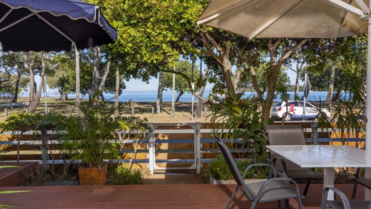 Bongaree Apartment | Modern Luxury Across from the Water