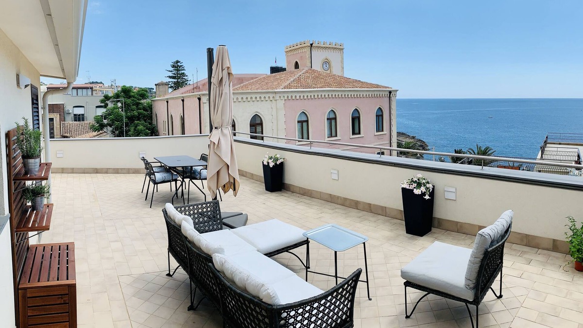 Archi Apartment | Modern luxury at Seaside in Historic Center