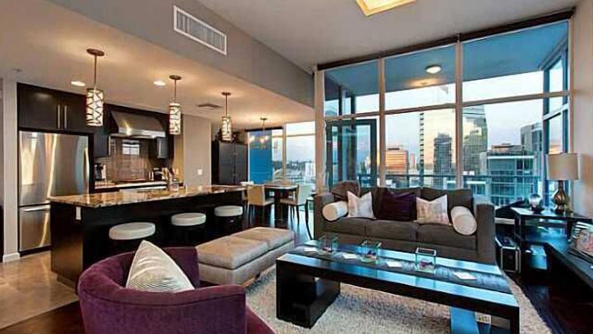 Downtown San Diego Condo | Modern Luxury Executive Condo In The Most Prestigious Tower In Little Italy!