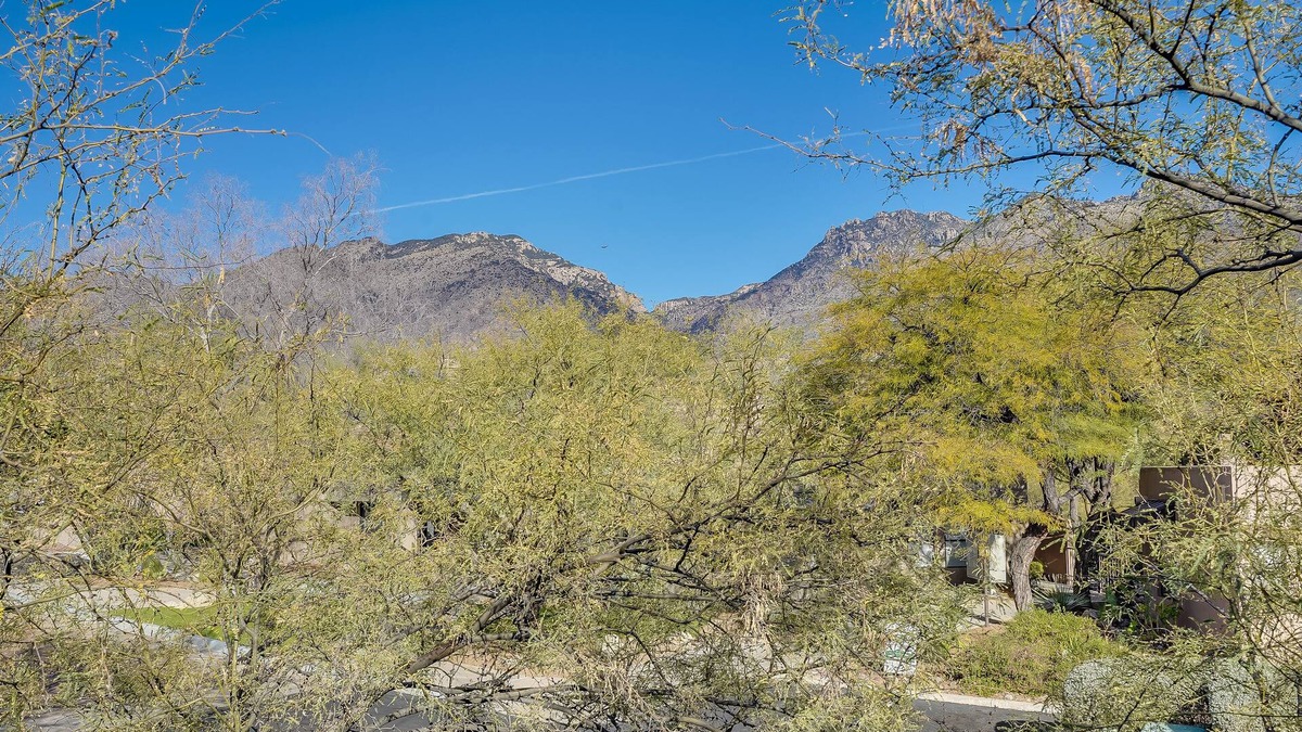 Tucson Condo | Modern Luxury Foothills Condo with Gorgeous Mountain Views.