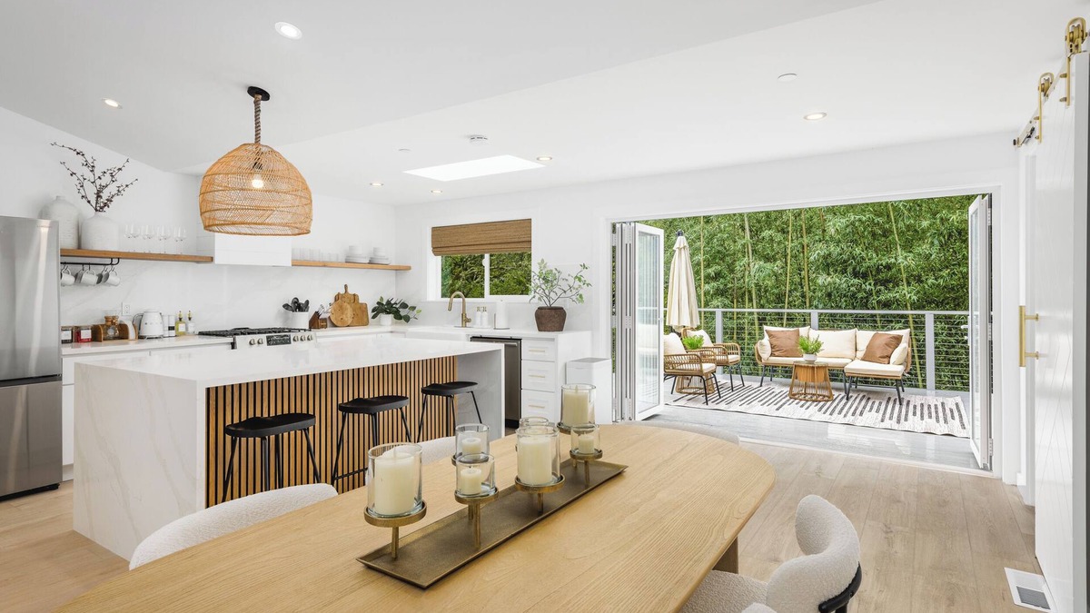 Forestville House | Modern Luxury Home by Russian River - Private Hot Tub, Office, EV Charger, Deck!