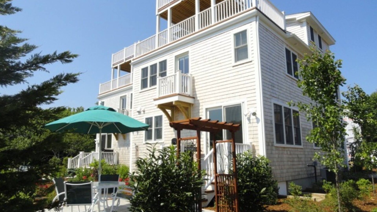 Provincetown House | Modern Luxury In Provincetown With Amenities Galor ~ Hot Tub!