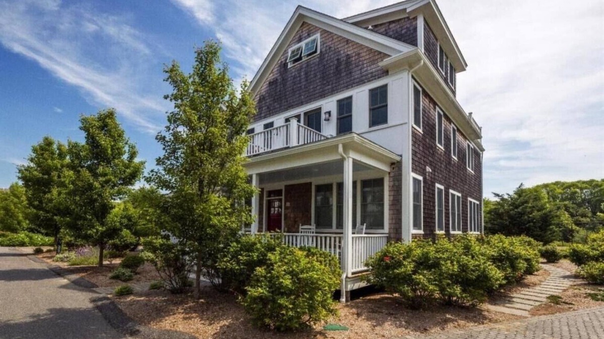Provincetown House | Modern Luxury In Provincetown With Amenities Galor - quiet location - +Hot Tub