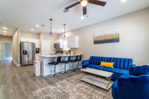 South Pensacola Apartment | Modern Luxury NEW BUILT Duplex in Pensacola EV charger