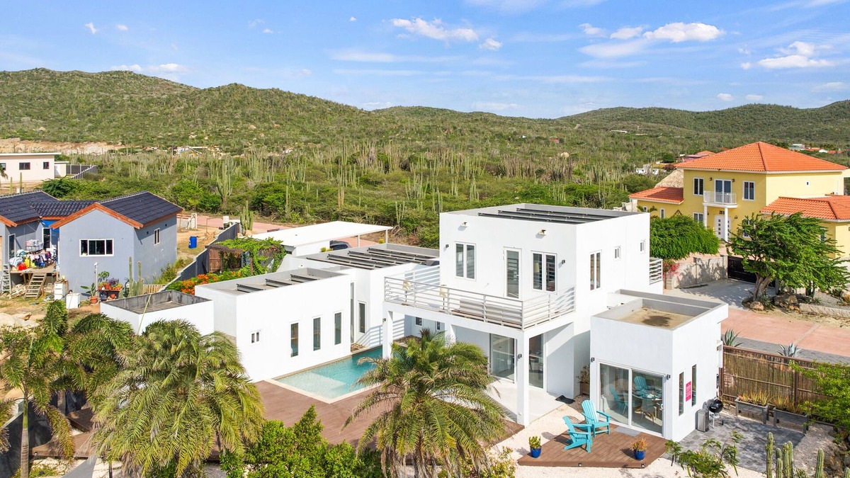 Santa Cruz House | Modern Luxury Oasis in San Fuego - Aruba