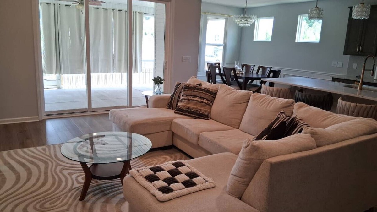 Blythewood Apartment | Modern Luxury Oasis w/ Shared Pool