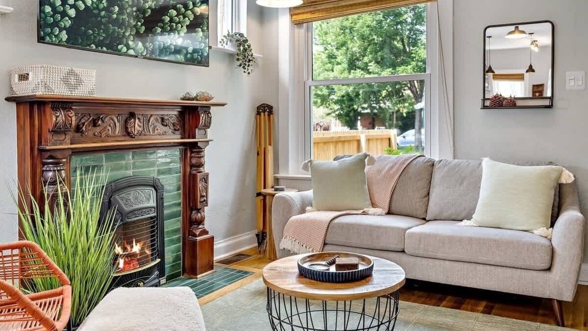 Speer House | Modern Luxury Townhome Steps to Shops & Dining