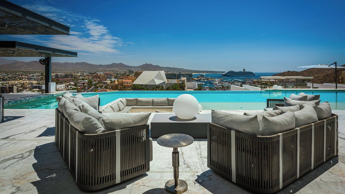 Pedregal House | Modern Mansion- Pedregal