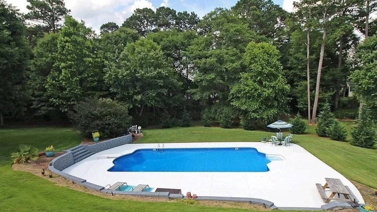 Loganville Apartment | Modern meets country Loganville GA with AC, WiFi, pool.