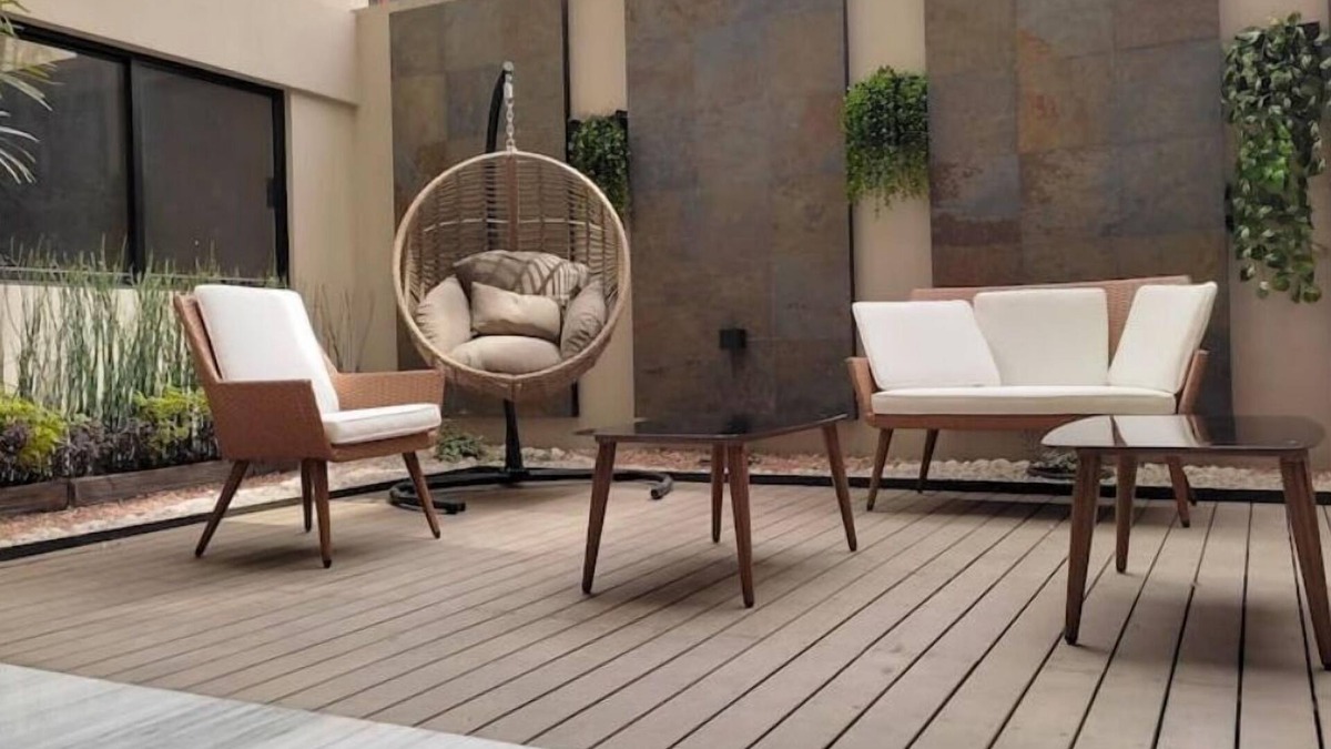 Colonia Cuauhtemoc Apartment | Modern Meets Metal: Industrial Elegance Defined in Every Corner's Craft.n