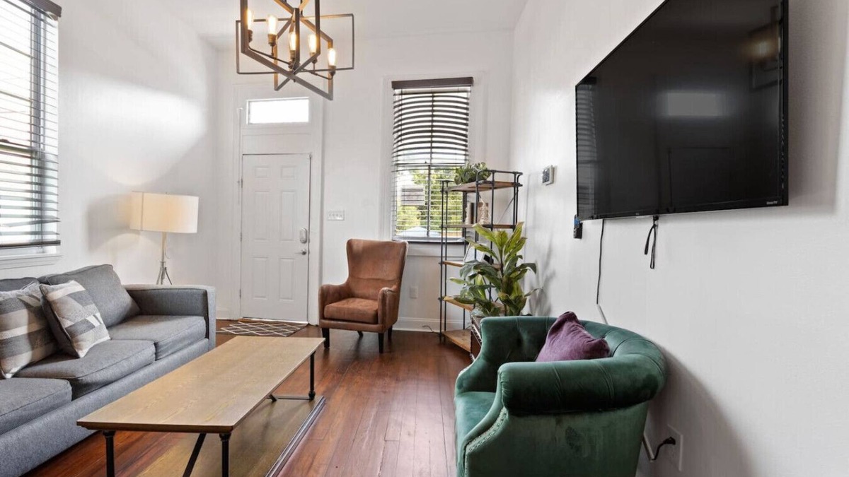Tulane - Gravier House | Modern Mid-City Home | Mins - Superdome & Museums