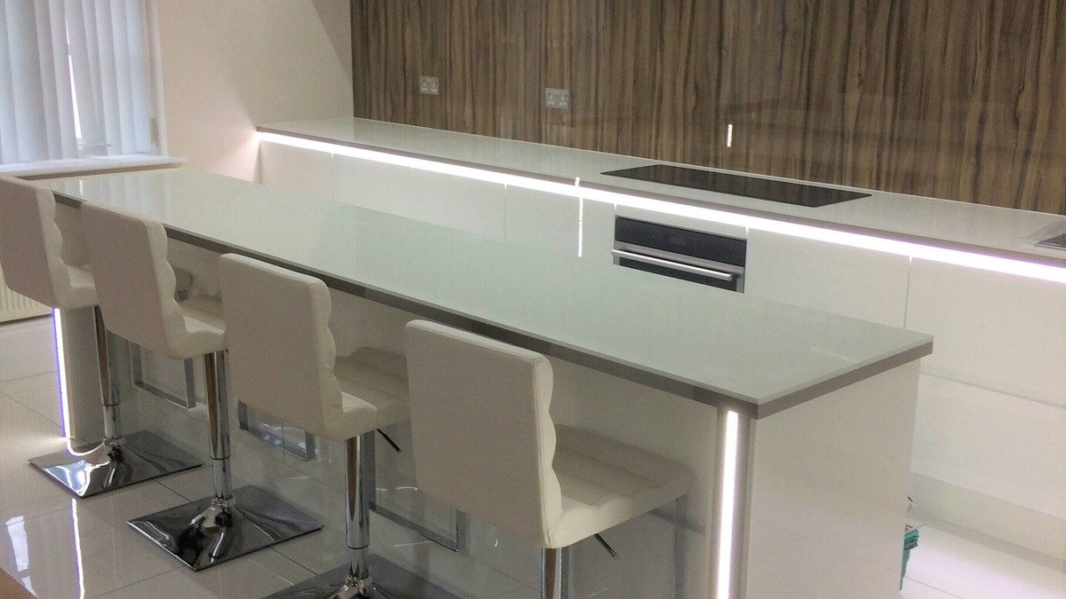 Norton Sub Hamdon Cottage | Modern minimal style accommodation