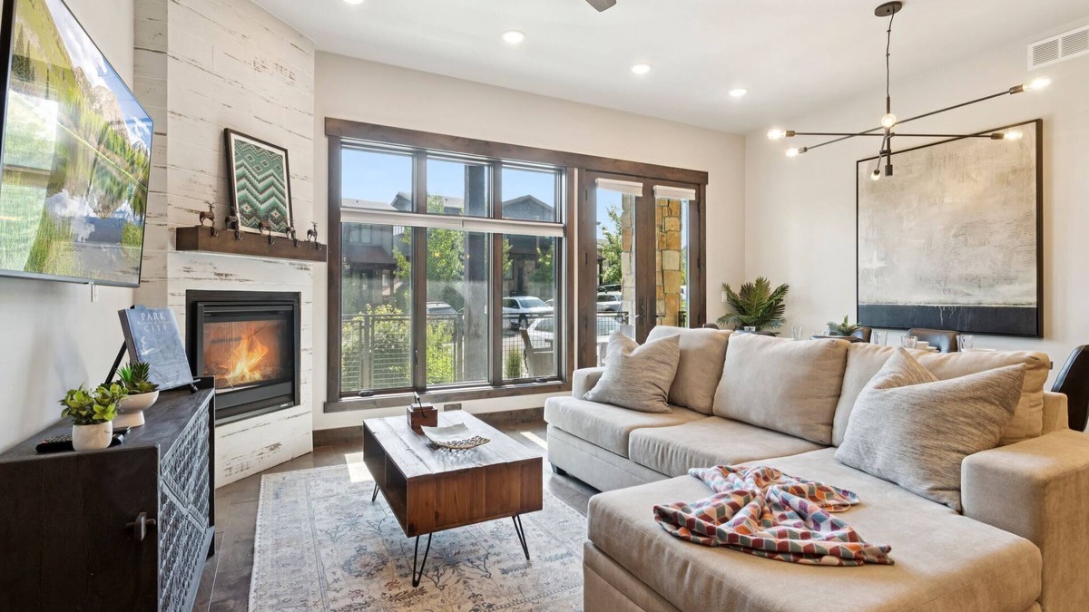 Park City Condo | Modern Mountain Escape at Blackstone Walk to PCMR!