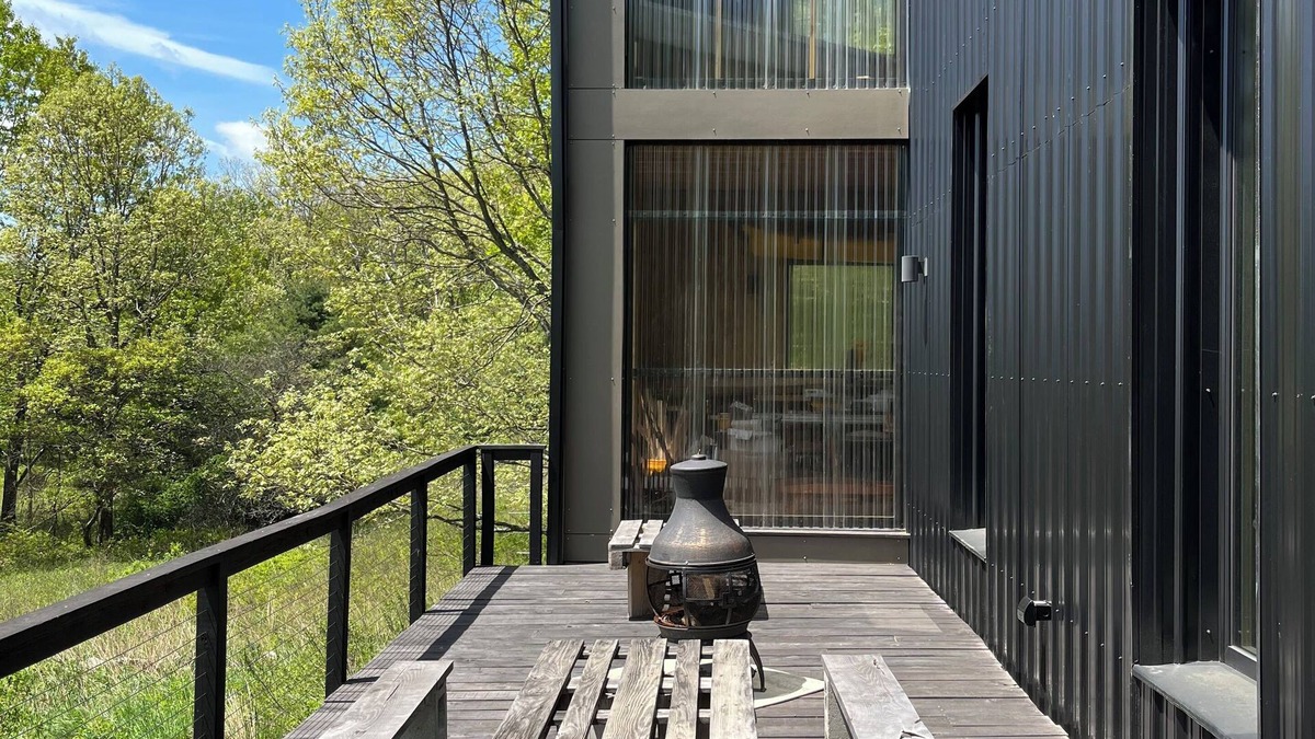 Cragsmoor House | Modern Mountain House in small walkable hamlet with a view surrounded by nature.