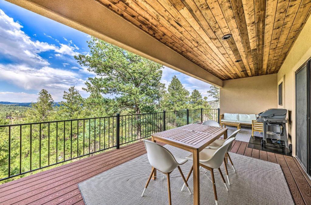 Ruidoso House | Modern Mtn Retreat, Walk to Lake and Trails!