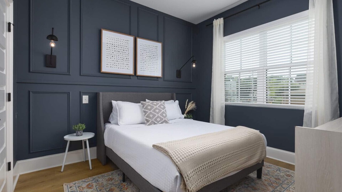 Cleveland Park House | Modern Nashville Condo 5 Beds -3 Miles to Downtown