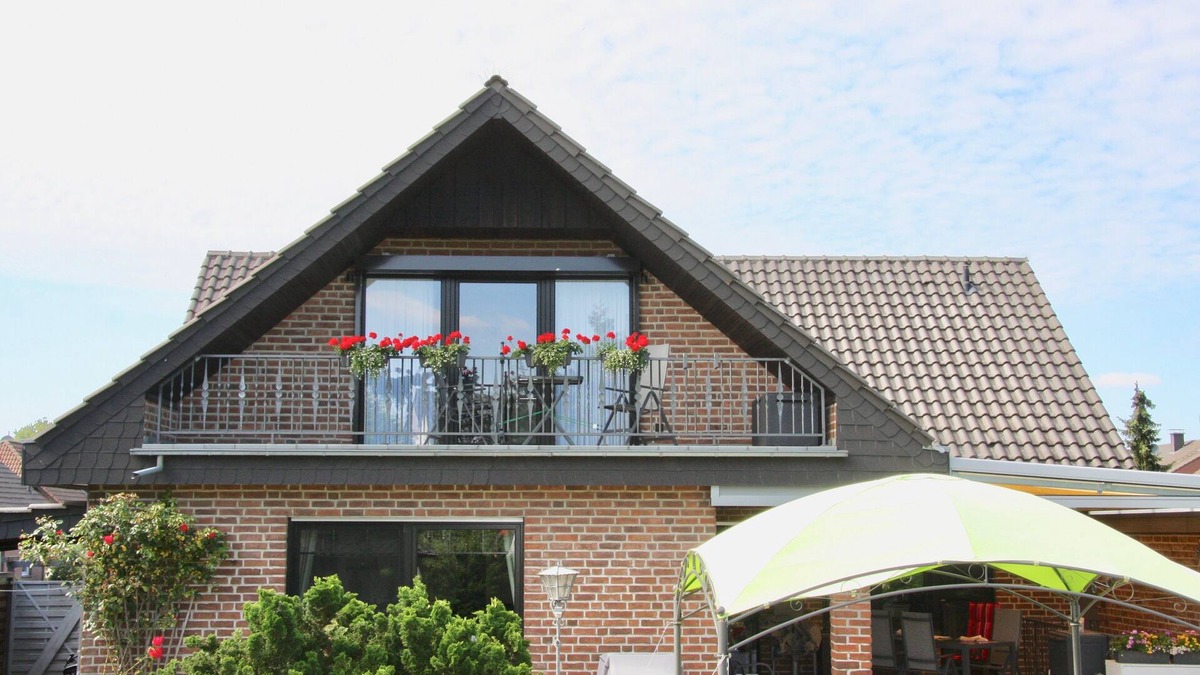 Walbeck Apartment | Modern non smoking apartment for 2 adults, ideal for cyclists