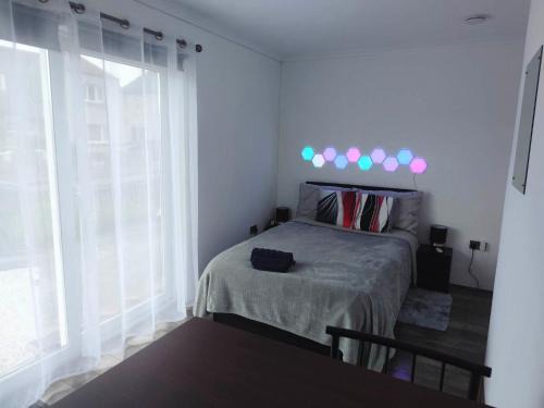 Rosyth House | Modern Oasis , Edinburgh Airport near,8mi