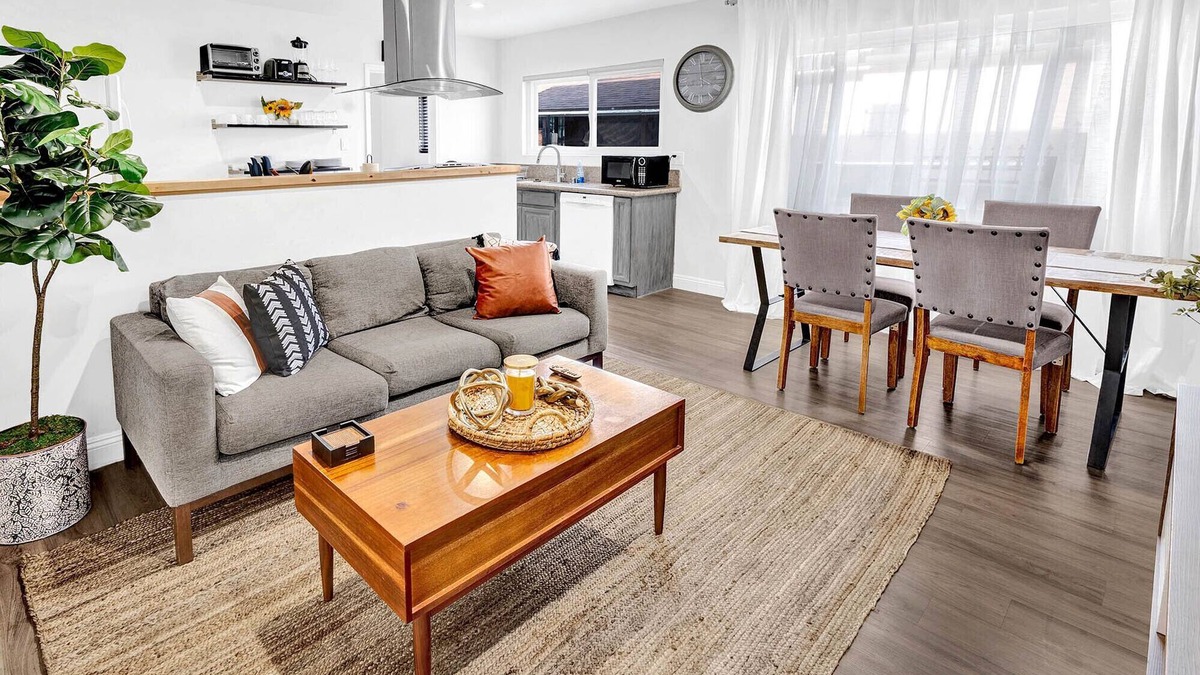 Downtown Los Angeles House | Modern Oasis in the center of LA
