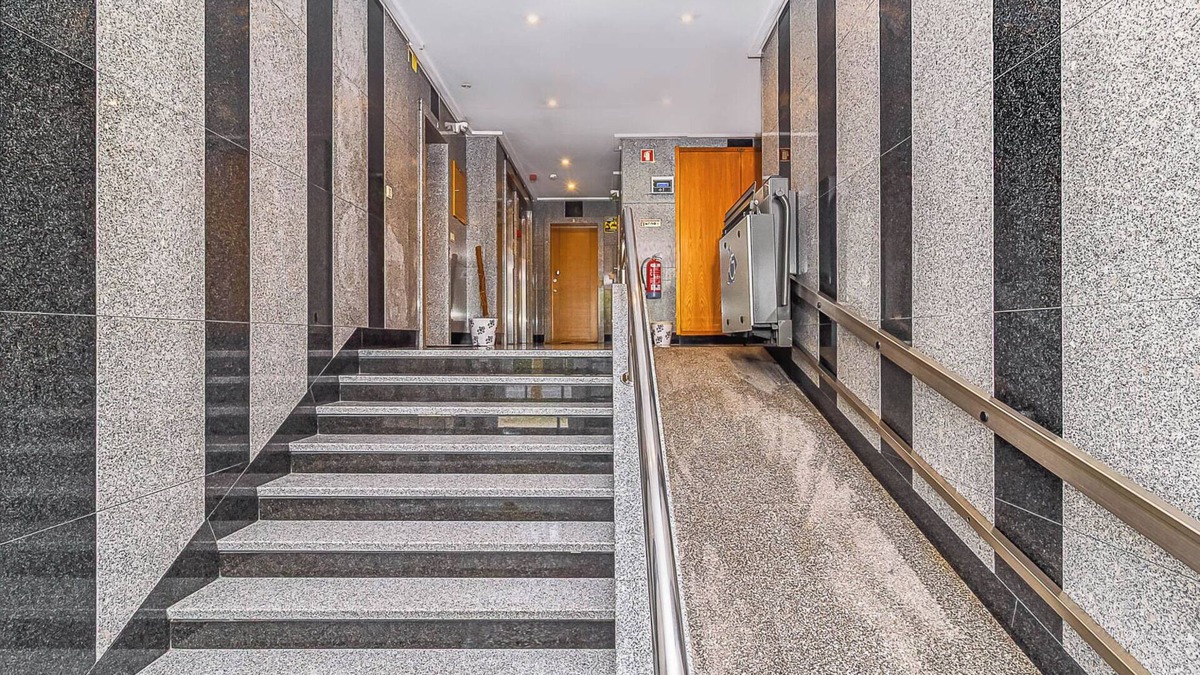 Parque das Nacoes Apartment | Modern Oasis Stay in Lisbon