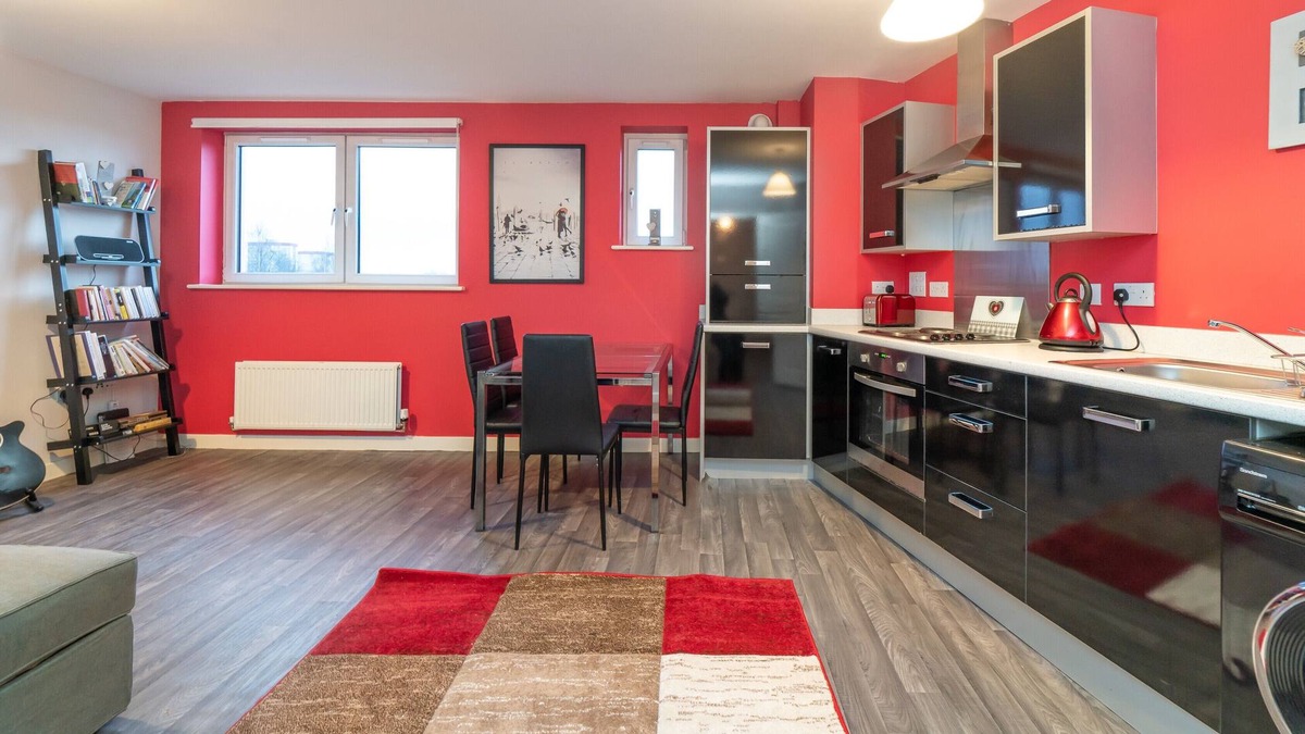 Restalrig Apartment | Modern one-bed apartment with free underground parking. Sleeps 4.