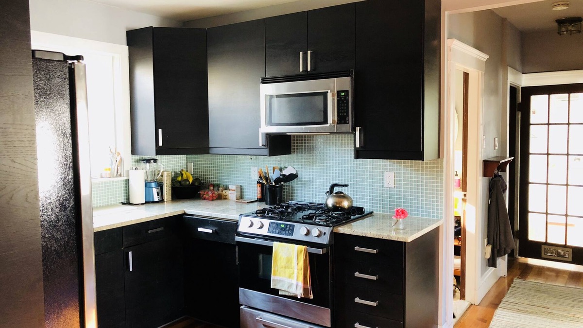 South Medford Apartment | Modern Open Concept 2 bedroom Near Tufts & Davis Square