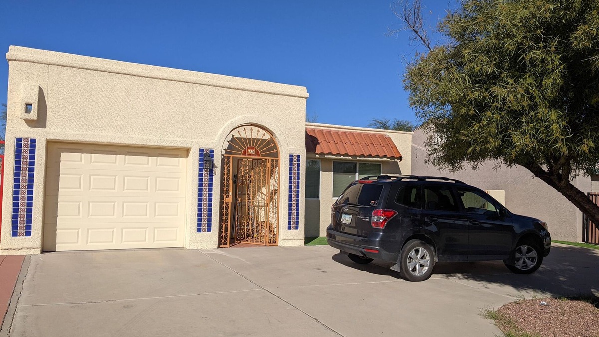 Menlo Park House | Modern open floor plan 3BR house near downtown, street car and Mercado