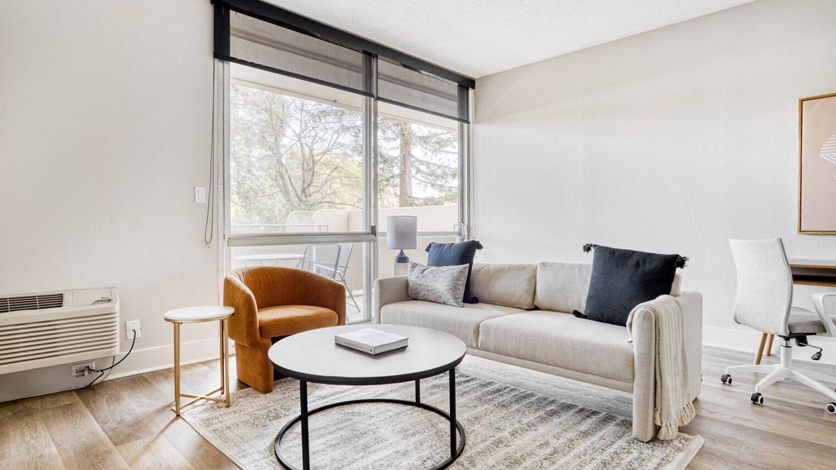 University South Apartment | Modern Palo Alto 2BR w/Pool & Gym, near FB & Google, by Blueground
