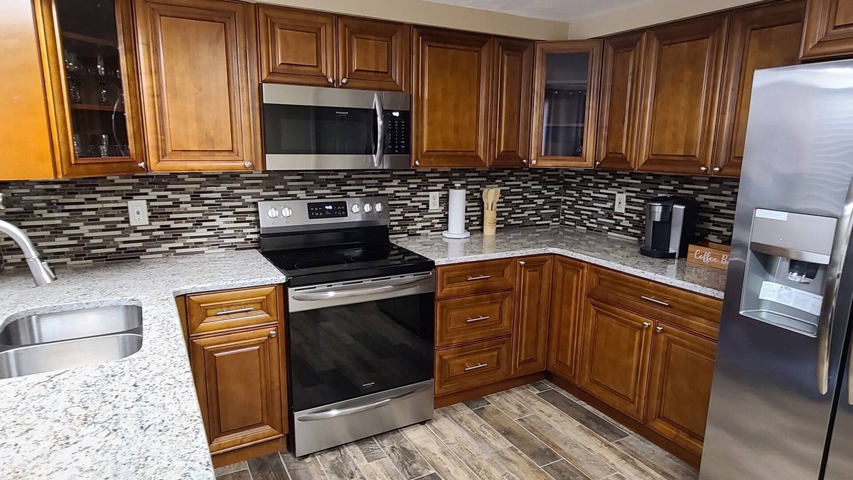 Buena Vista House | Modern Peaceful Getaway 9 Min to Beach Fast Wi-Fi