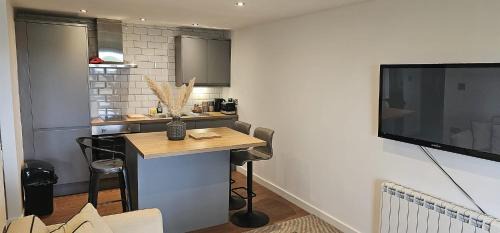 Morcott Apartment | Modern Peaceful Open Plan 1-Bed Apartment Rutland
