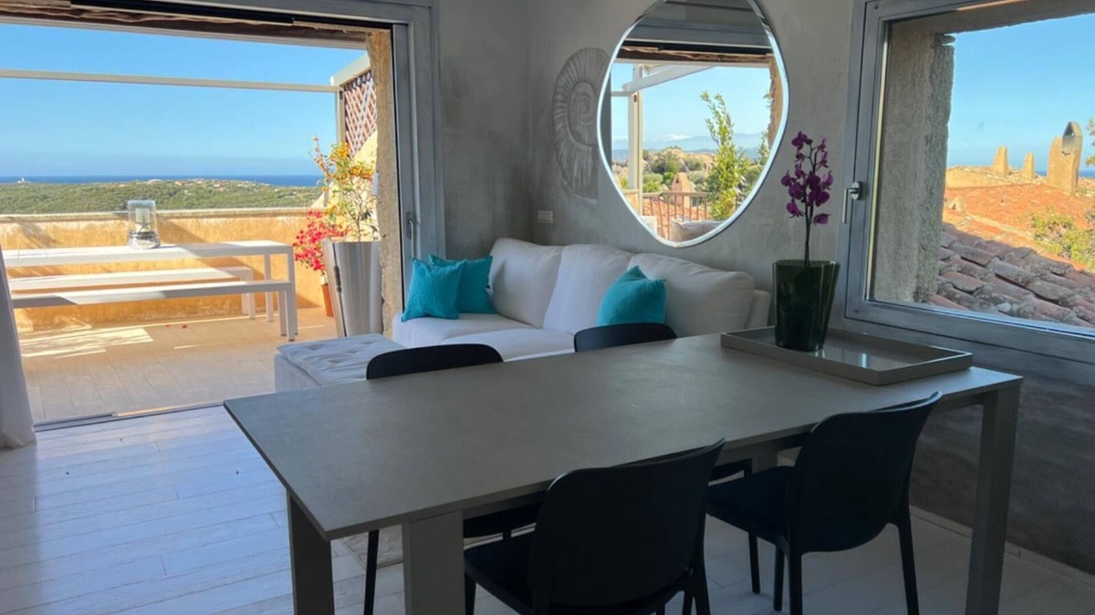 Liscia di Vacca Apartment | Modern Penthouse with seaviews in Porto Cervo