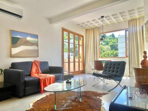 Bairro de Fatima Apartment | Modern penthouse at Santa Teresa & Lapa area