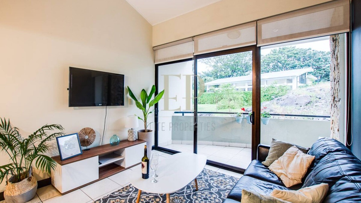 Santa Ana Apartment | Modern penthouse, office, A/C, Pool, GYM