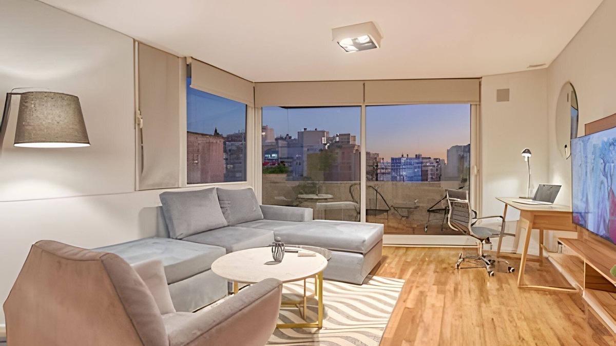 Nunez Apartment | Modern Penthouse Private Rooftop BBQ & City Views