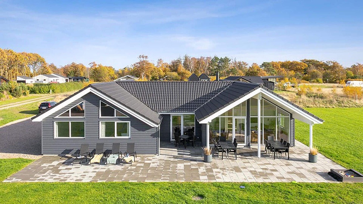 Marup House | Modern pool and activity house with jacuzzi, sauna, wifi and fireplace