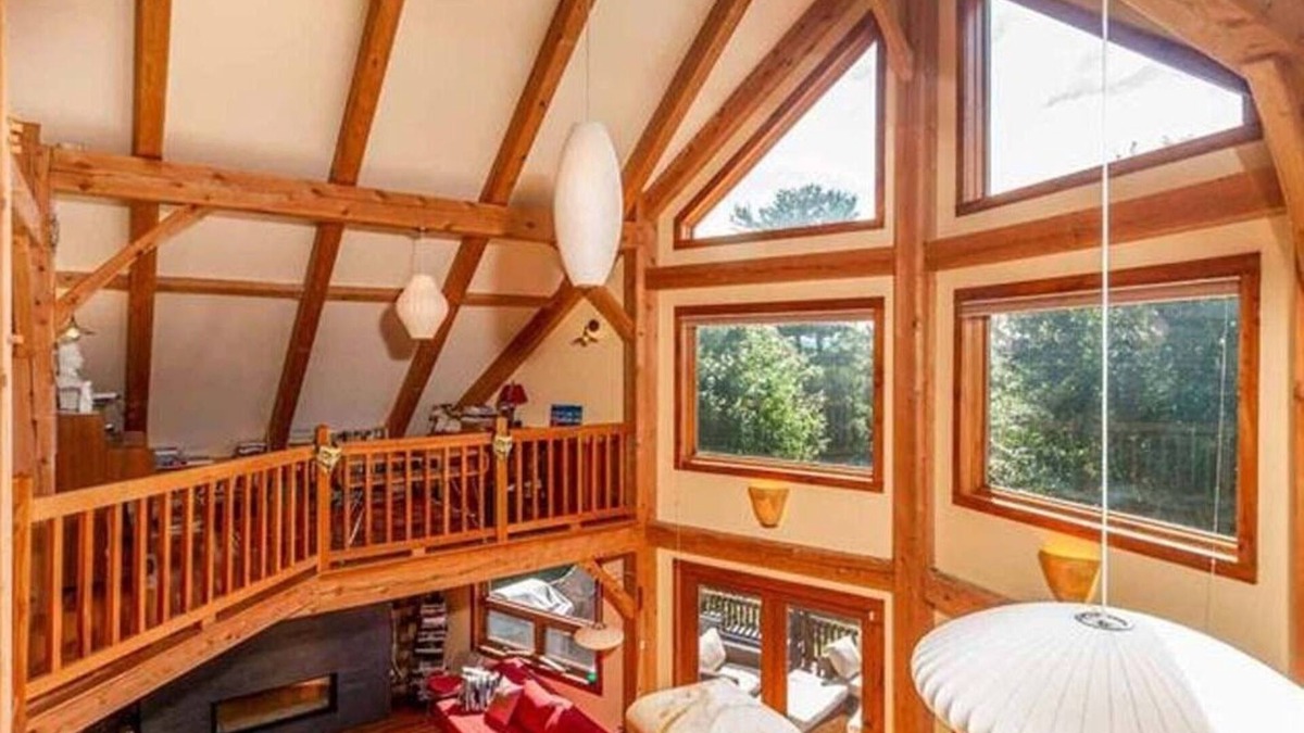Ferrisburg House | Modern post & beam, mountain views. Minutes from Lake Champlain, near Sugarbush