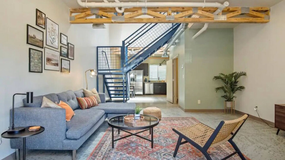 Central Oklahoma City House | Modern Private Townhome *Downtown OKC * Balcony *OU Med