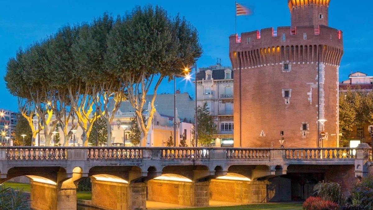 Les Platanes Apartment | Modern, quiet air-conditioning, center, congress/exhibition center